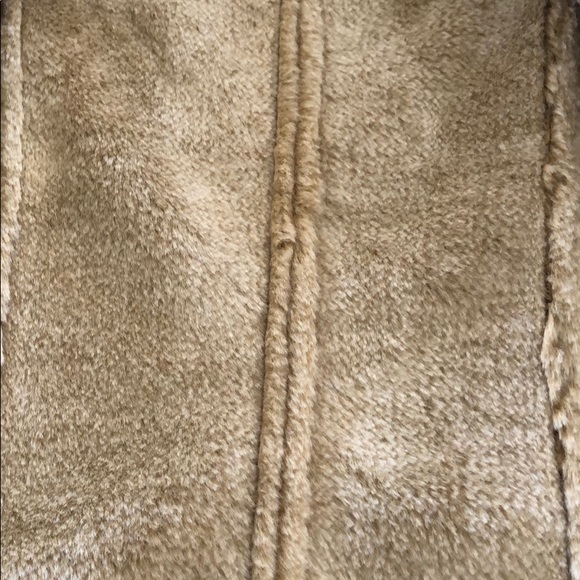 Ann Taylor Polyester Knit Fur Vest - Picture 5 of 6